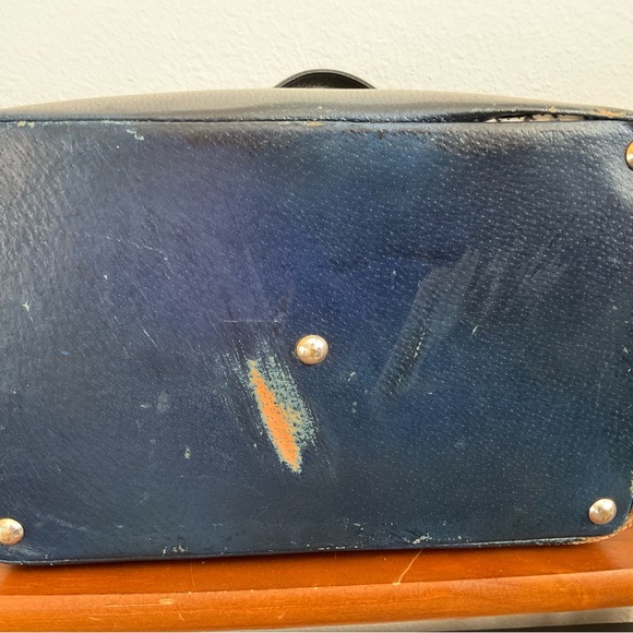 Vintage Gucci Train Case or Cosmetic Bag in Navy Leather in FVC - Picture 12 of 12